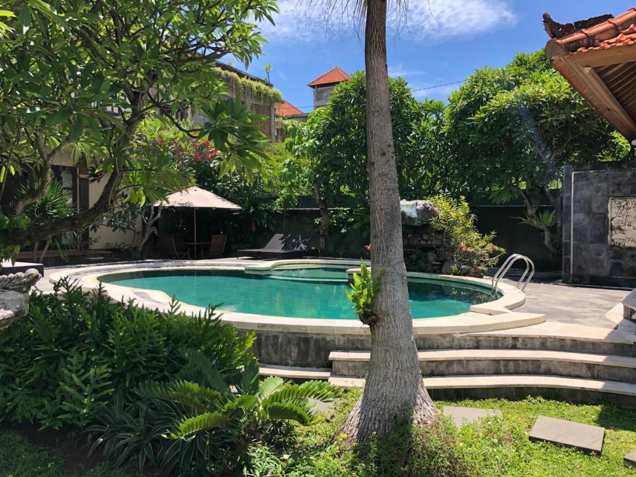 Hotel D'Kubu Legian Exterior foto